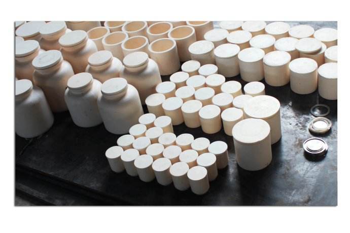 行星球磨機球磨時粉末沉底該怎么辦？